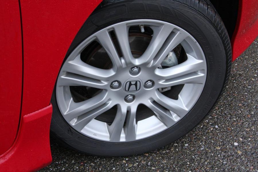  Honda Fit Sport 2009 года  (фото 18 из 66)